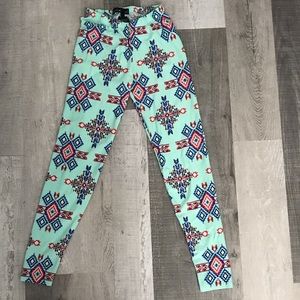 Derek Heart Leggings (Cozy!)